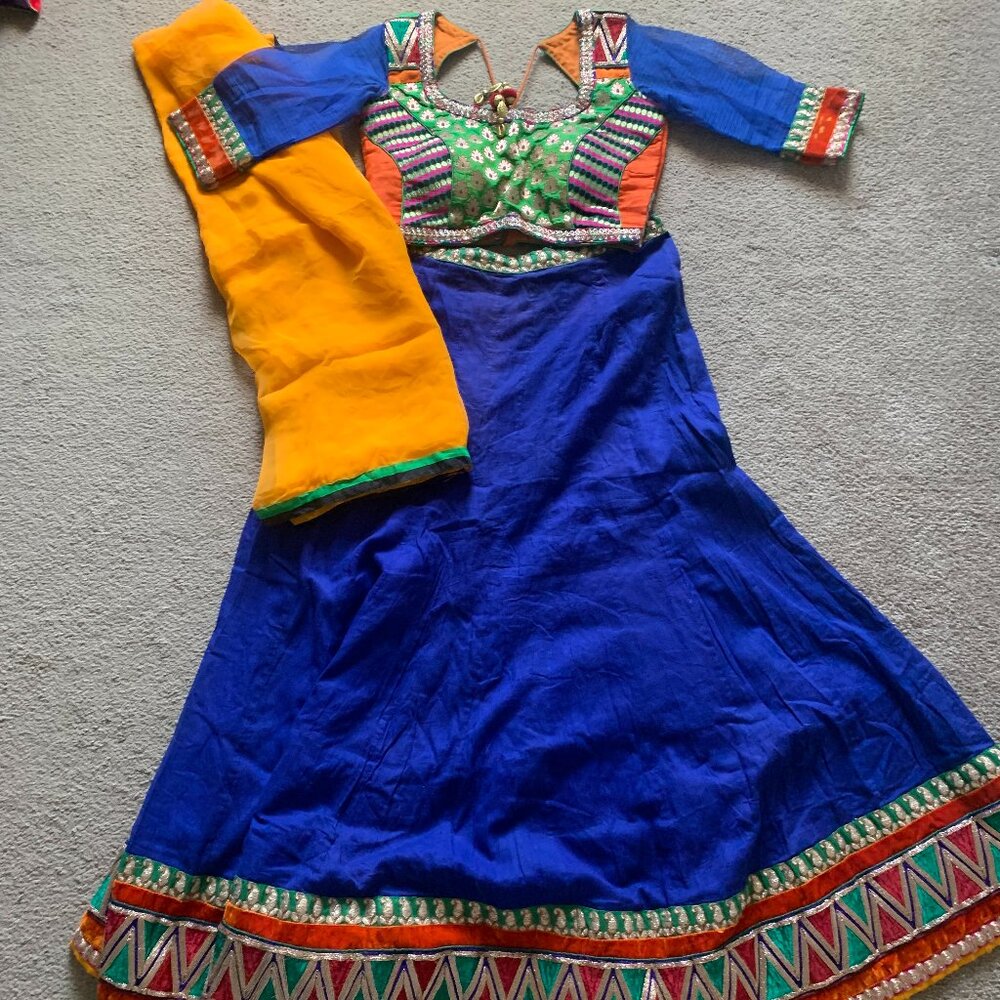 BUNDLE OF Girls (Kids Size) Indian Clothes - lehengs, cholis, and dresses
